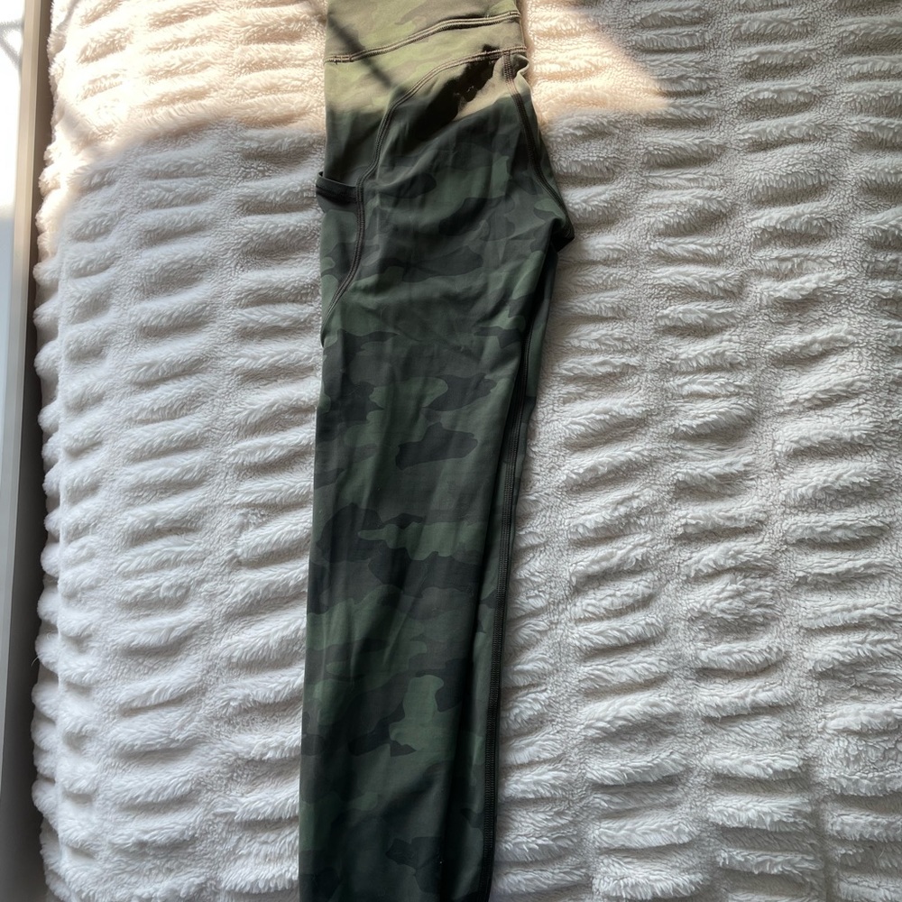 Lululemon 25” green camo leggings